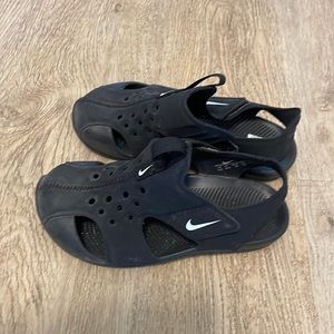11C Nike Water Sandals